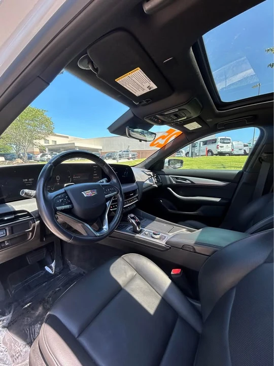2025 Cadillac CT5 - Image 4 of 10