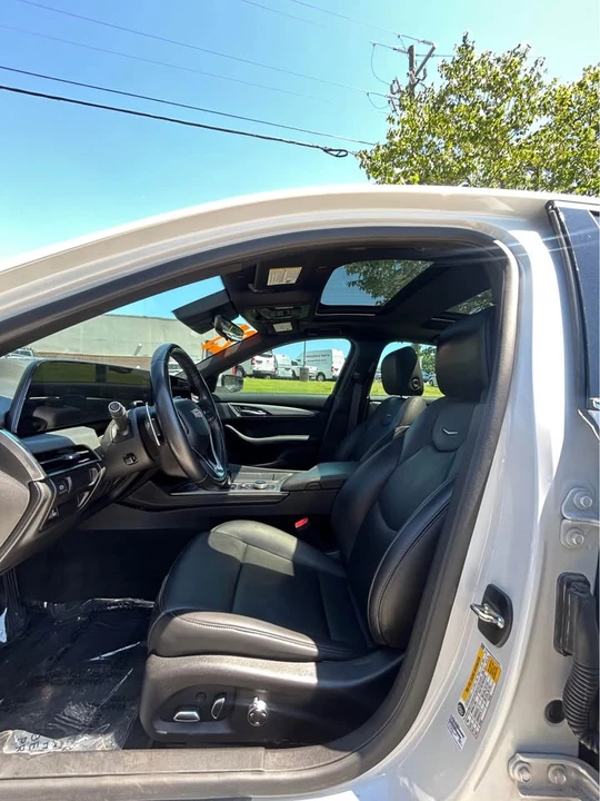 2025 Cadillac CT5 - Image 3 of 10