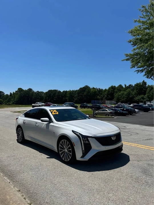 2025 Cadillac CT5 - Image 9 of 10