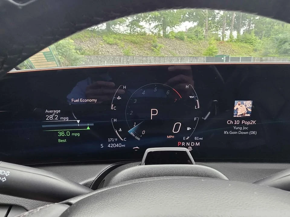 2025 Cadillac CT5 - Image 12 of 13