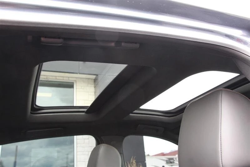 2025 Cadillac CT5 - Image 16 of 20