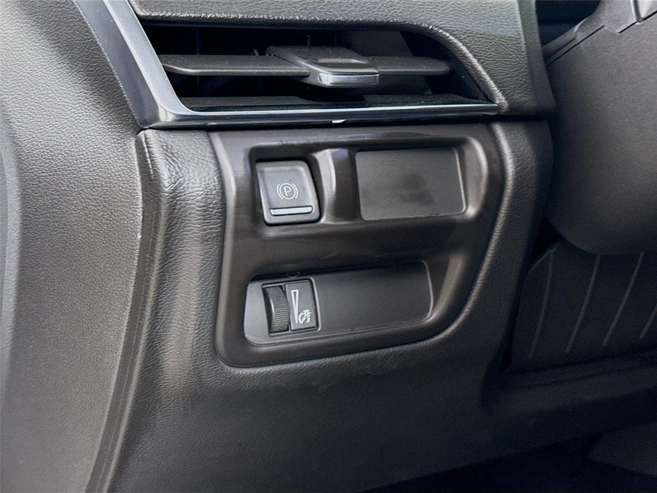 2025 Cadillac CT5 - Image 10 of 21