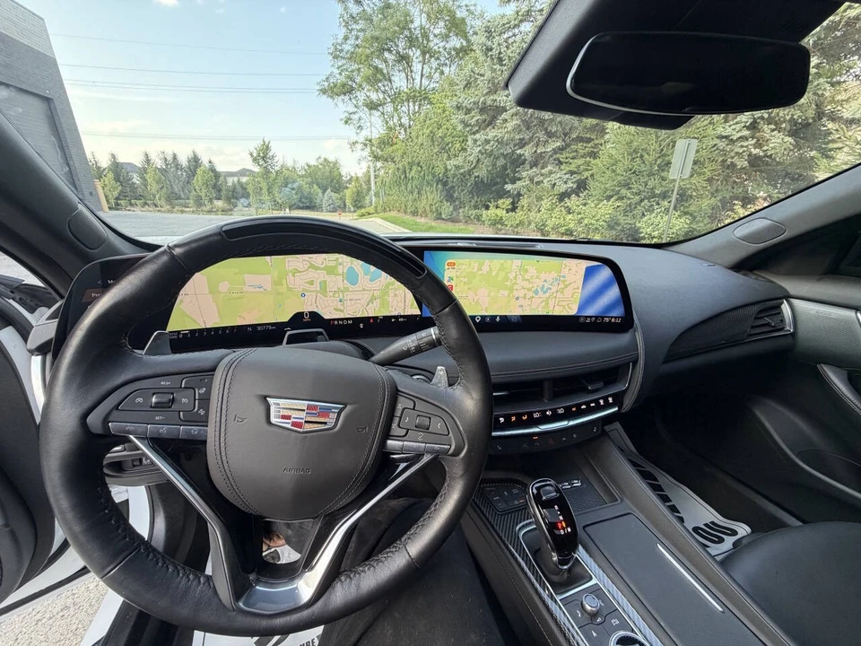 2025 Cadillac CT5 - Image 13 of 22