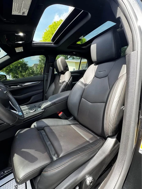 2025 Cadillac CT5 - Image 10 of 10