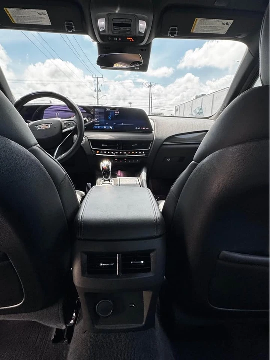 2025 Cadillac CT5 - Image 8 of 10