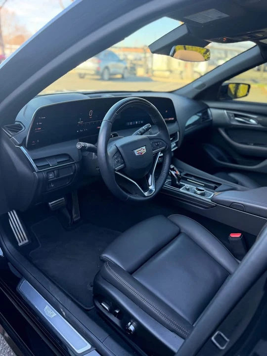 2025 Cadillac CT5 - Image 4 of 10