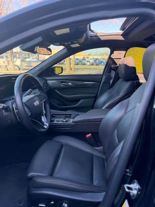 2025 Cadillac CT5 - Image 8 of 10