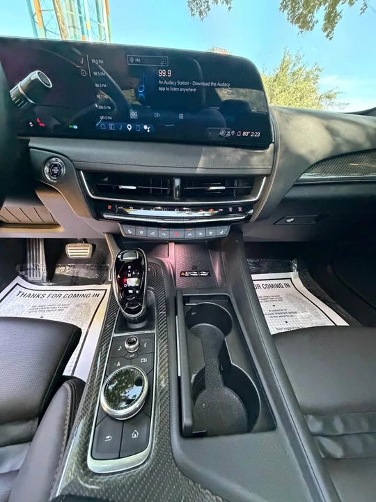 2025 Cadillac CT5 - Image 17 of 19
