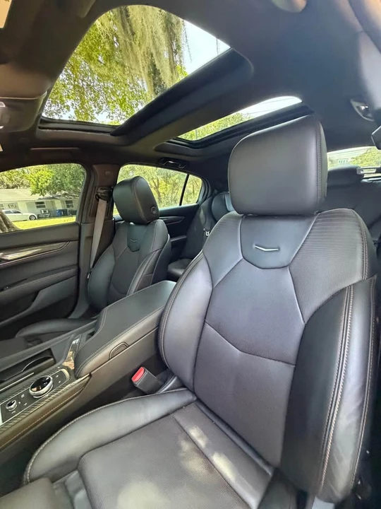 2025 Cadillac CT5 - Image 14 of 19