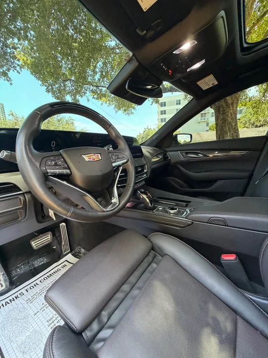 2025 Cadillac CT5 - Image 15 of 19