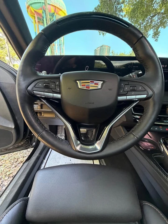 2025 Cadillac CT5 - Image 16 of 19