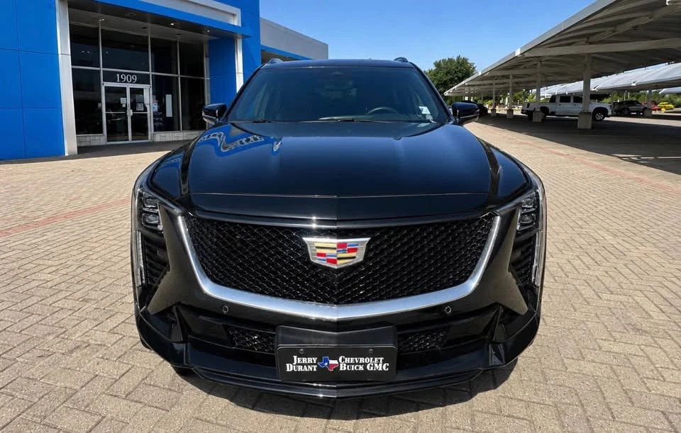 2025 Cadillac CT5 - Image 2 of 9