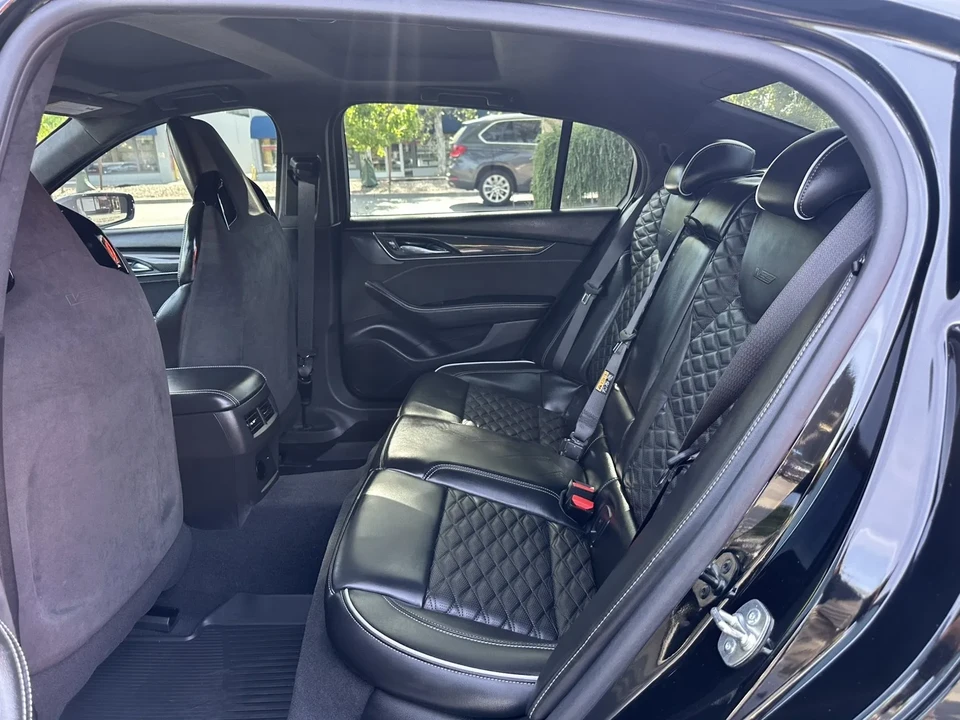 2025 Cadillac CT5-V - Image 23 of 28