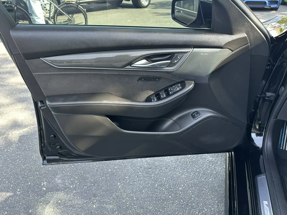 2025 Cadillac CT5-V - Image 27 of 28