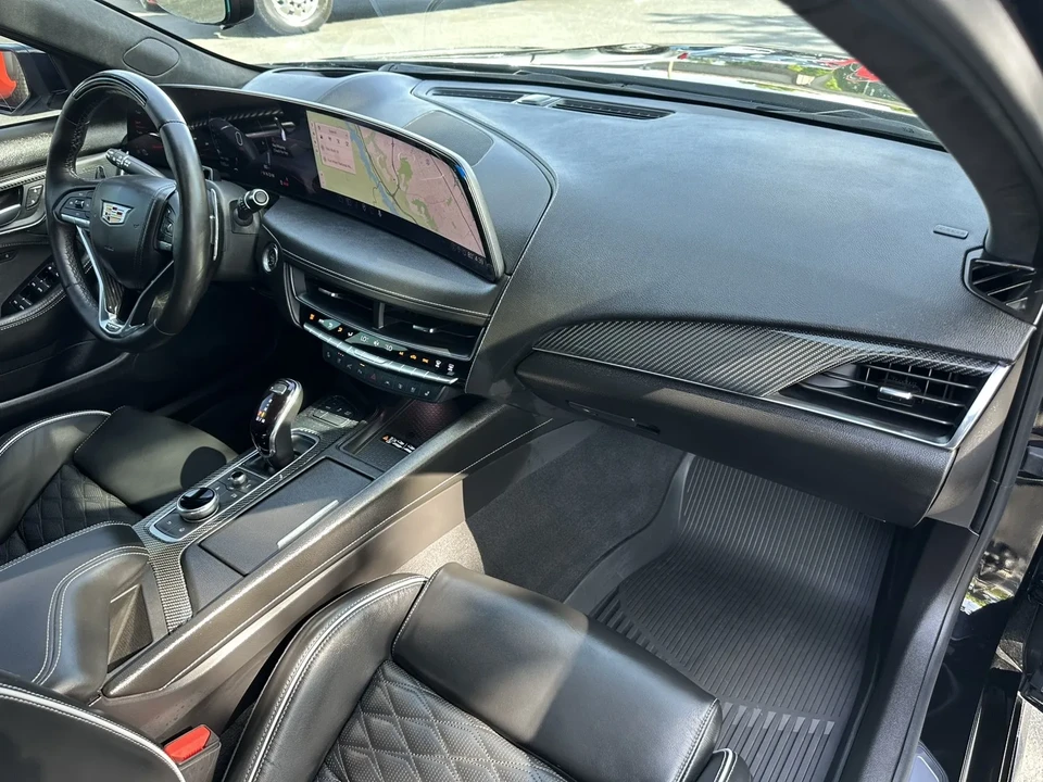 2025 Cadillac CT5-V - Image 21 of 28