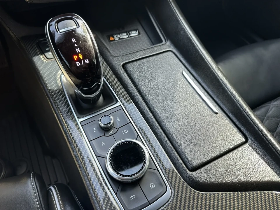 2025 Cadillac CT5-V - Image 24 of 28