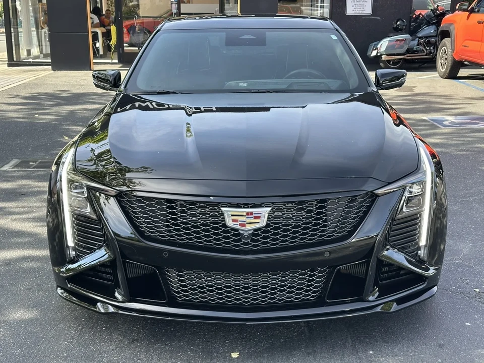 2025 Cadillac CT5-V - Image 6 of 28