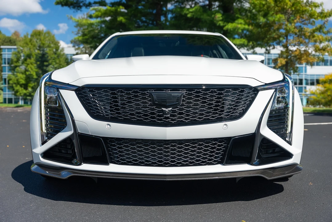 2025 Cadillac CT5-V Blackwing - Image 21 of 31