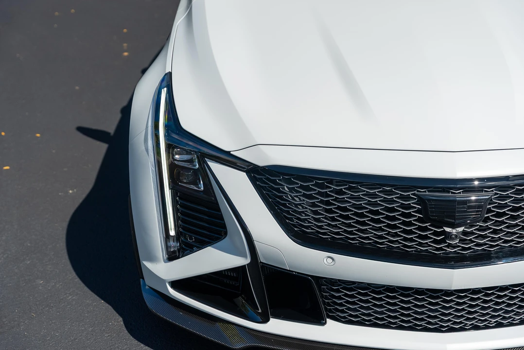 2025 Cadillac CT5-V Blackwing - Image 24 of 31
