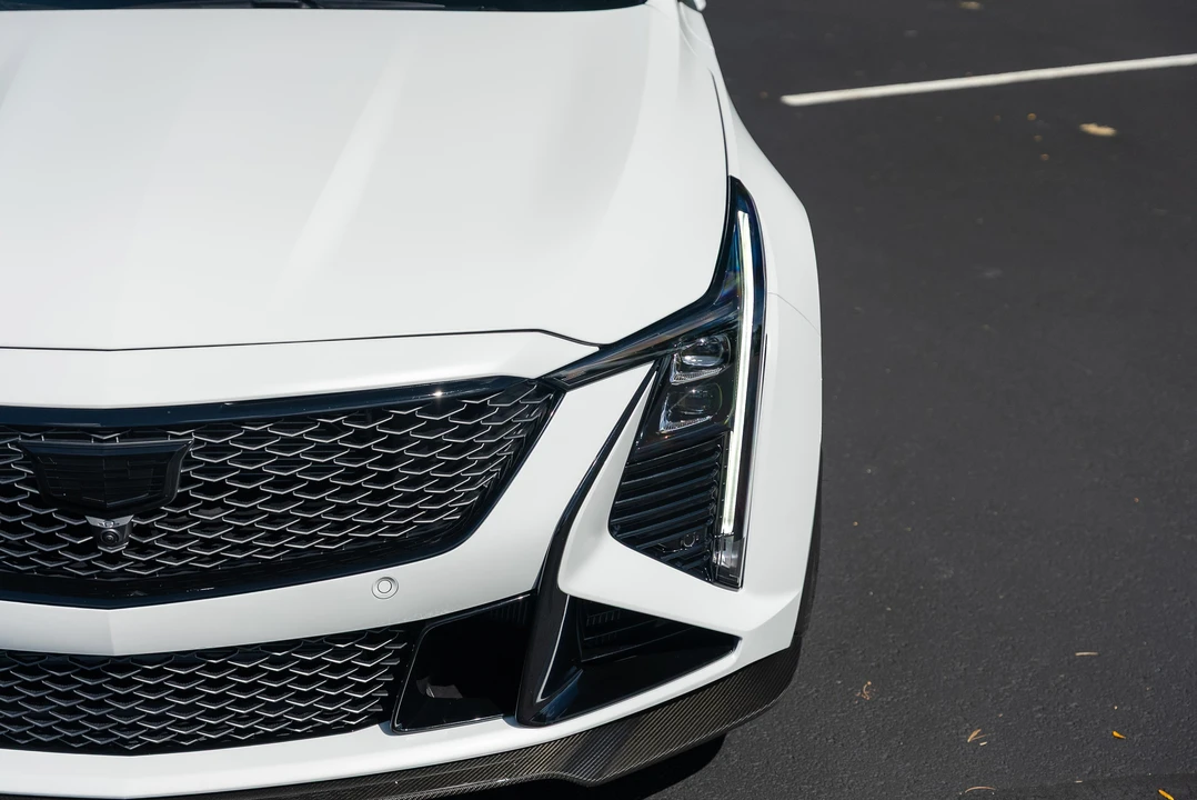 2025 Cadillac CT5-V Blackwing - Image 25 of 31