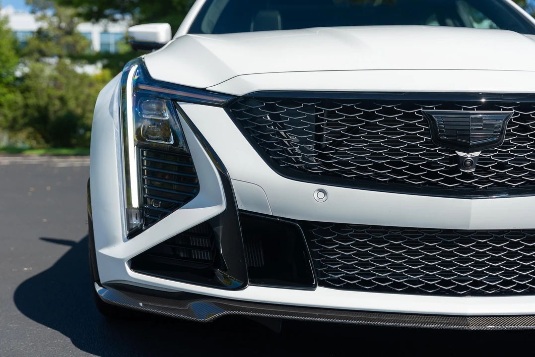 2025 Cadillac CT5-V Blackwing - Image 22 of 31