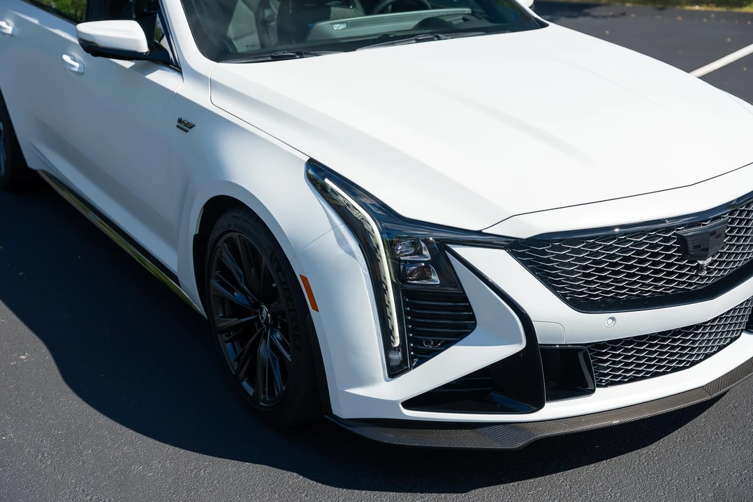 2025 Cadillac CT5-V Blackwing - Image 19 of 31