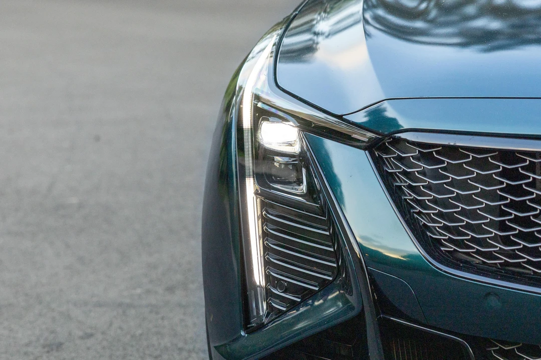 2025 Cadillac CT5-V Blackwing - Image 12 of 31