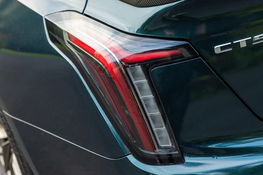 2025 Cadillac CT5-V Blackwing - Image 21 of 31