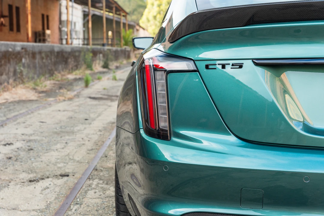 2025 Cadillac CT5-V Blackwing - Image 31 of 31