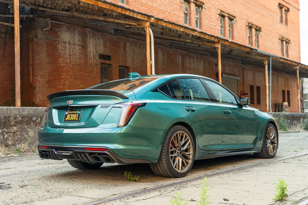 2025 Cadillac CT5-V Blackwing - Image 13 of 31