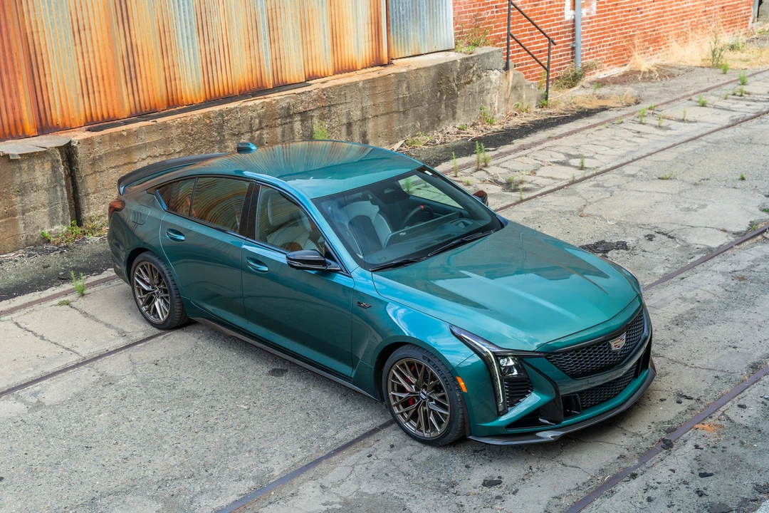 2025 Cadillac CT5-V Blackwing - Image 16 of 31