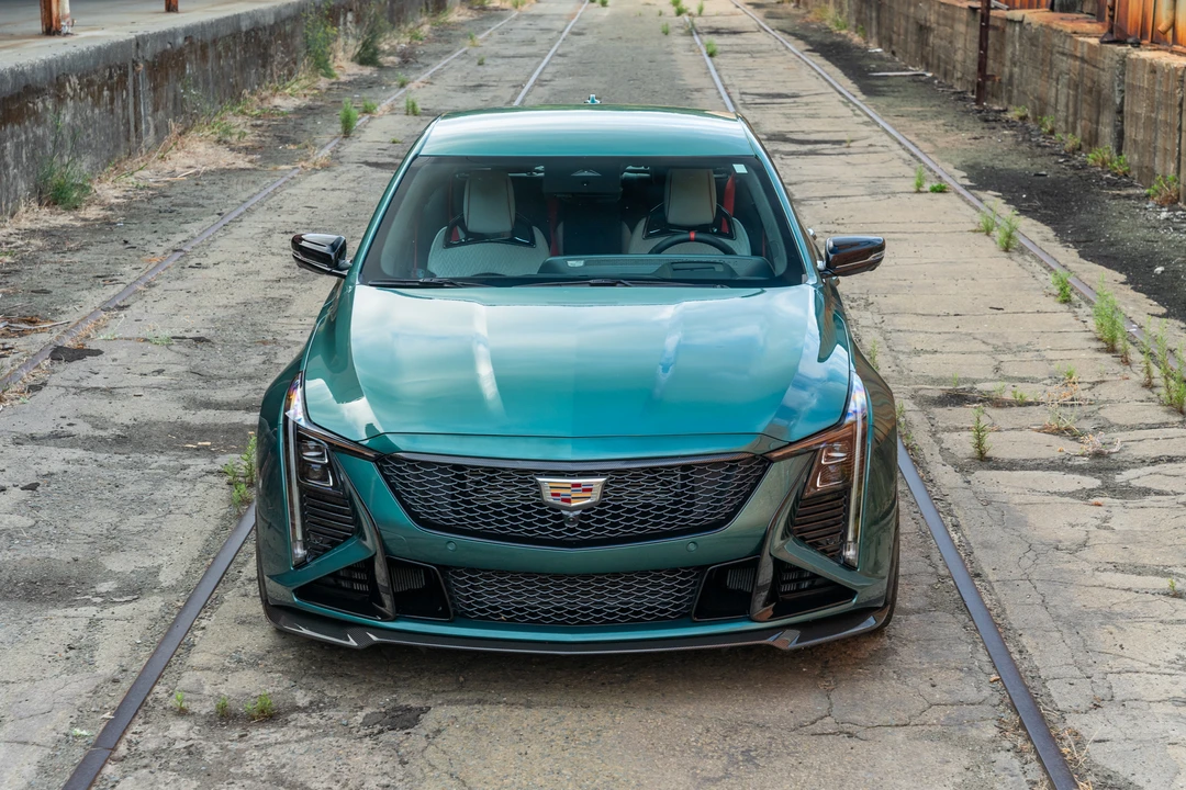 2025 Cadillac CT5-V Blackwing - Image 19 of 31