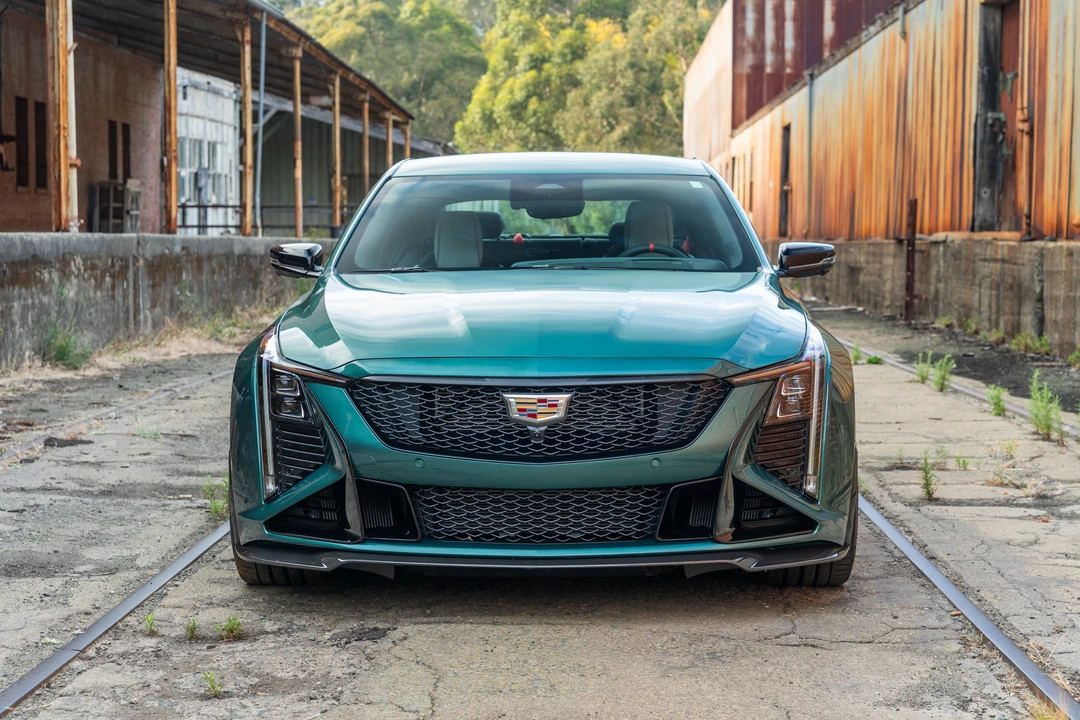 2025 Cadillac CT5-V Blackwing - Image 18 of 31