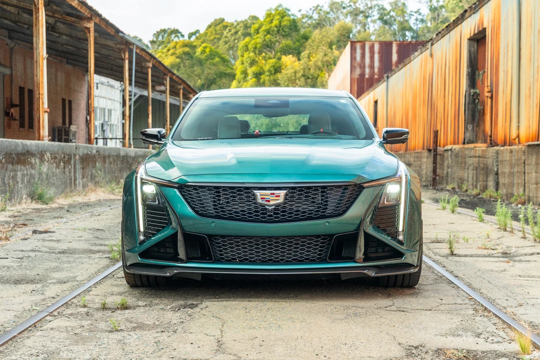 2025 Cadillac CT5-V Blackwing - Image 20 of 31
