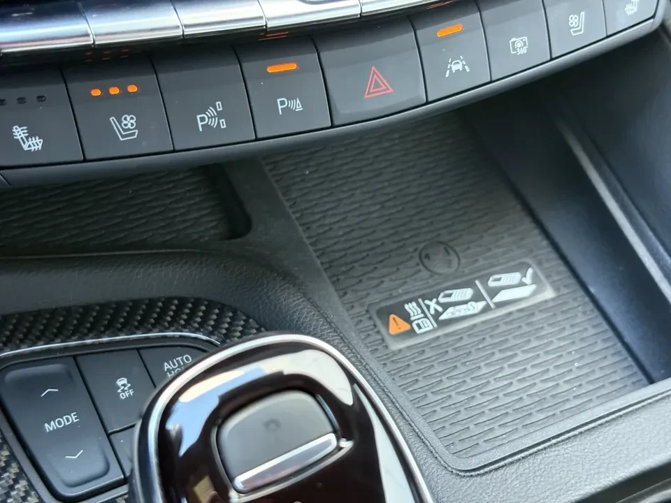 2025 Cadillac CT5-V Blackwing - Image 17 of 20