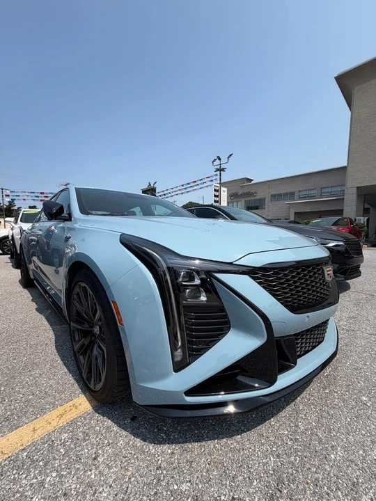 2025 Cadillac CT5-V Blackwing - Image 2 of 13