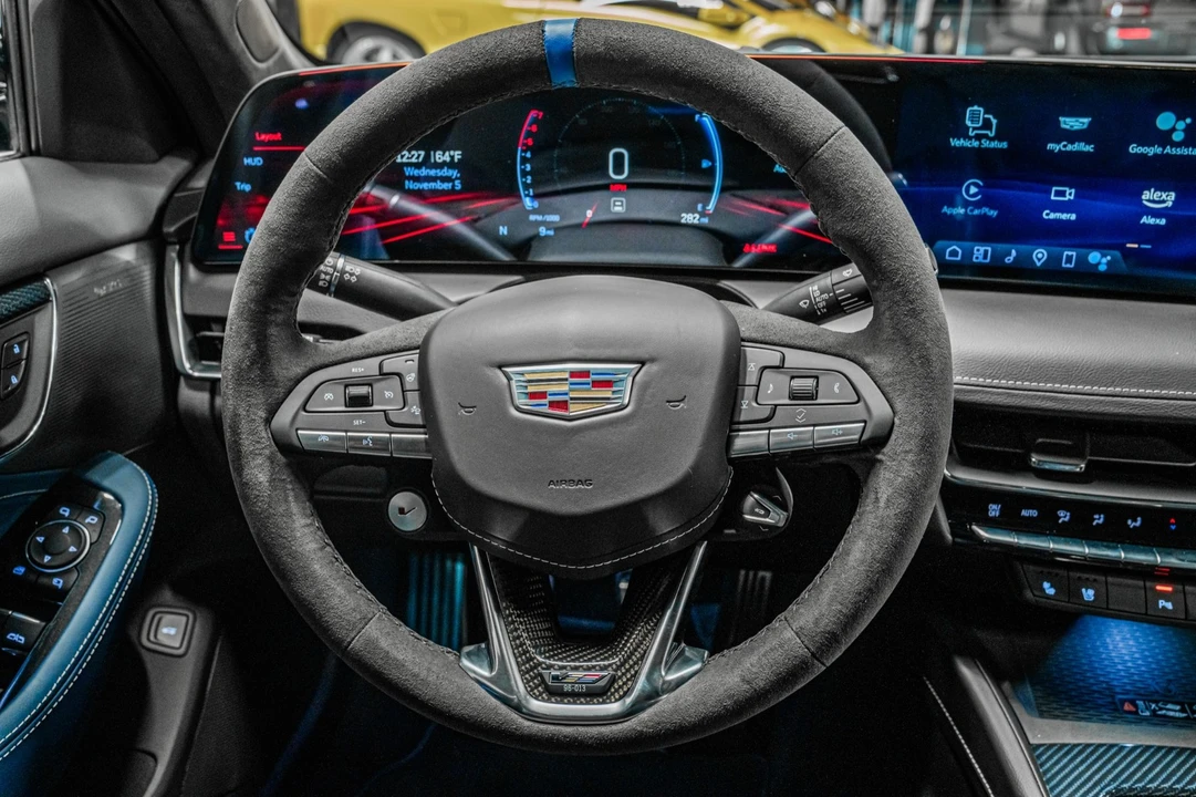 2025 Cadillac CT5-V Blackwing - Image 14 of 21