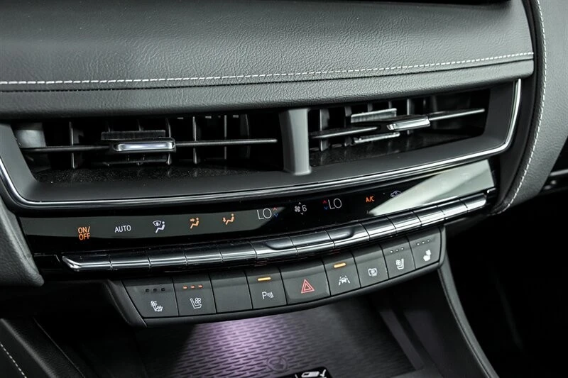 2025 Cadillac CT5-V Blackwing - Image 30 of 31