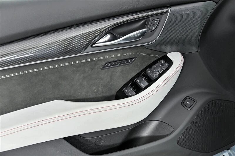 2025 Cadillac CT5-V Blackwing - Image 13 of 31