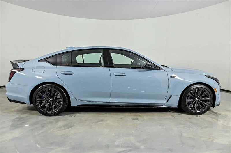 2025 Cadillac CT5-V Blackwing - Image 10 of 31