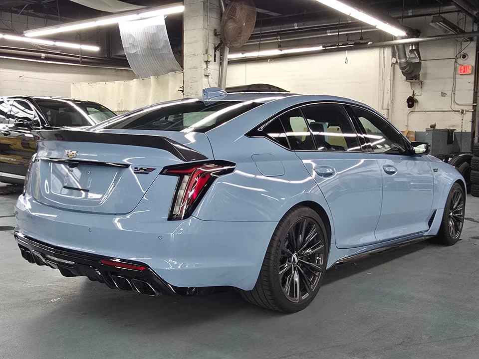 2025 Cadillac CT5-V Blackwing - Image 11 of 31