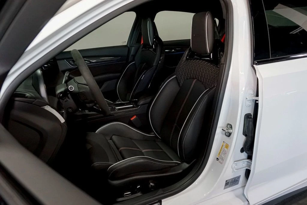 2025 Cadillac CT5-V Blackwing - Image 9 of 12