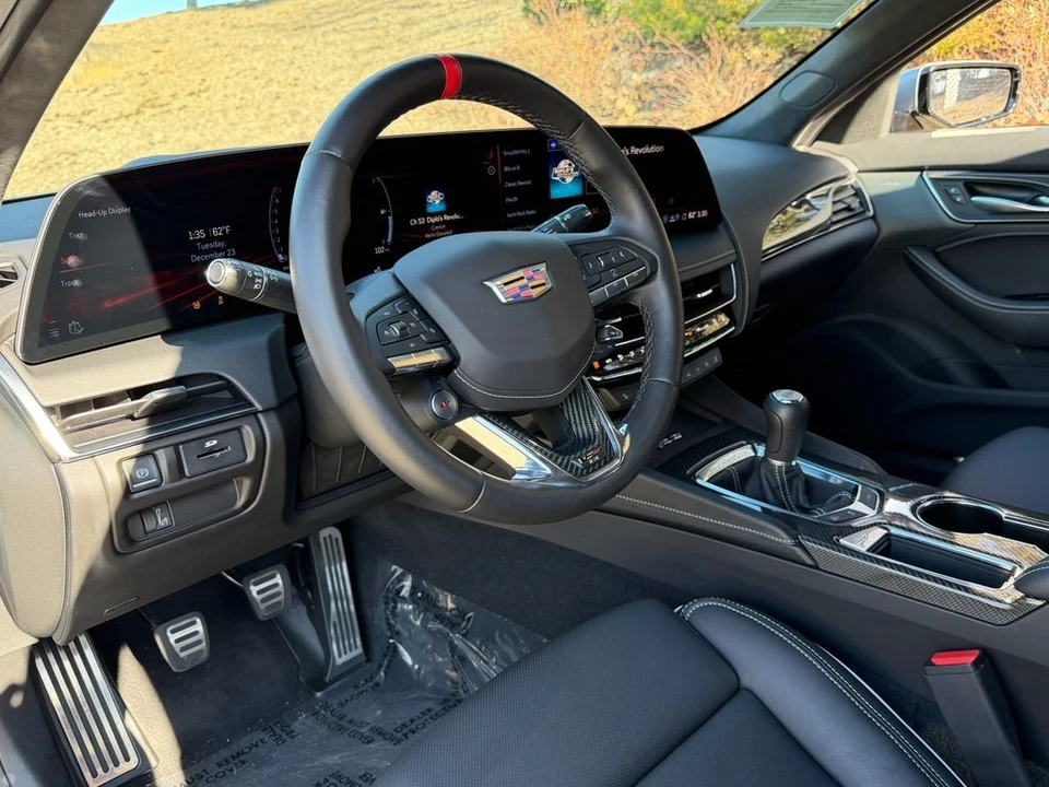 2025 Cadillac CT5-V - Image 17 of 21