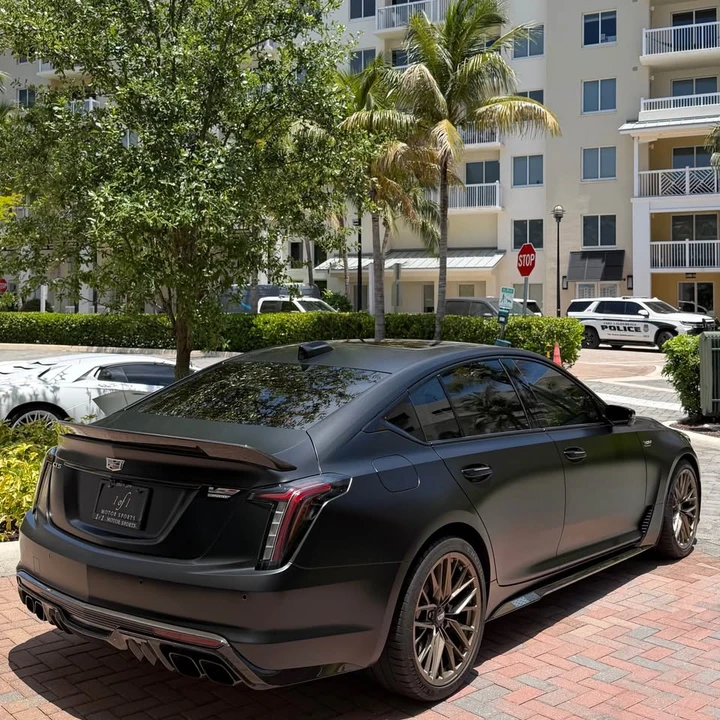 2025 Cadillac CT5-V Blackwing - Image 4 of 7