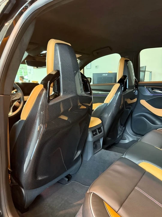 2025 Cadillac CT5-V Blackwing - Image 10 of 15