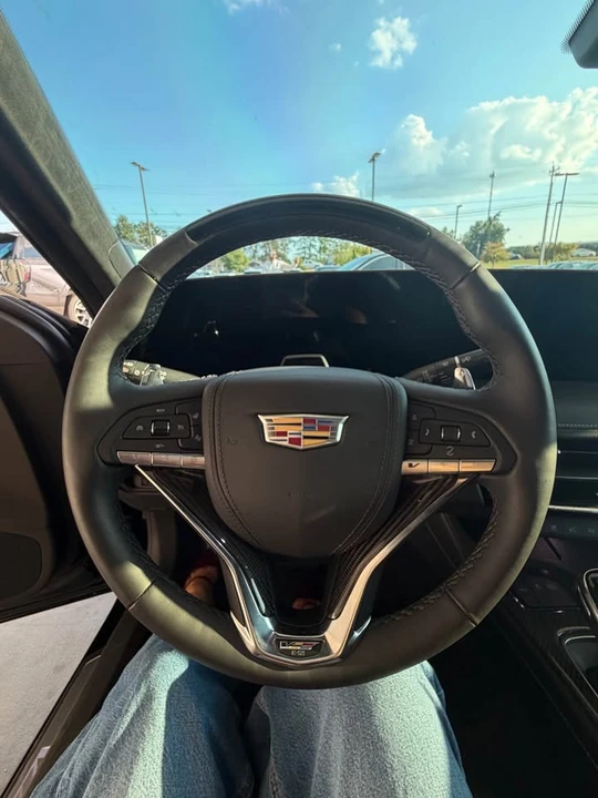 2025 Cadillac CT5-V Blackwing - Image 9 of 10