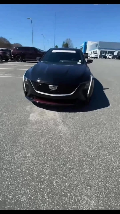 2025 Cadillac CT5-V - Image 17 of 17