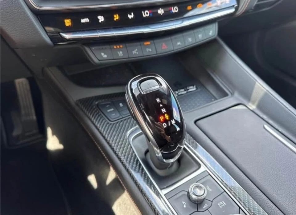 2025 Cadillac CT5-V - Image 10 of 20