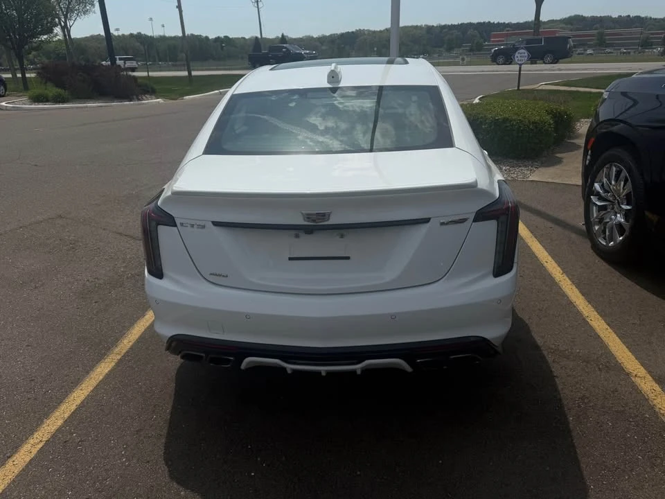 2025 Cadillac CT5-V - Image 6 of 8
