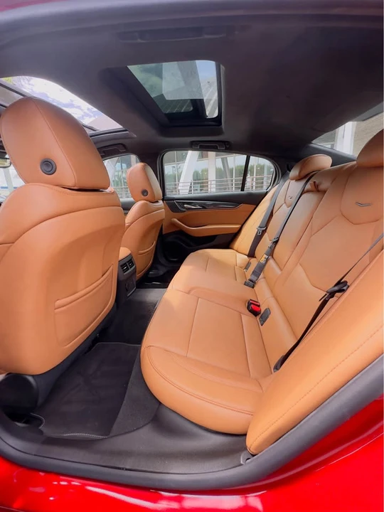 2025 Cadillac CT5-V - Image 9 of 10